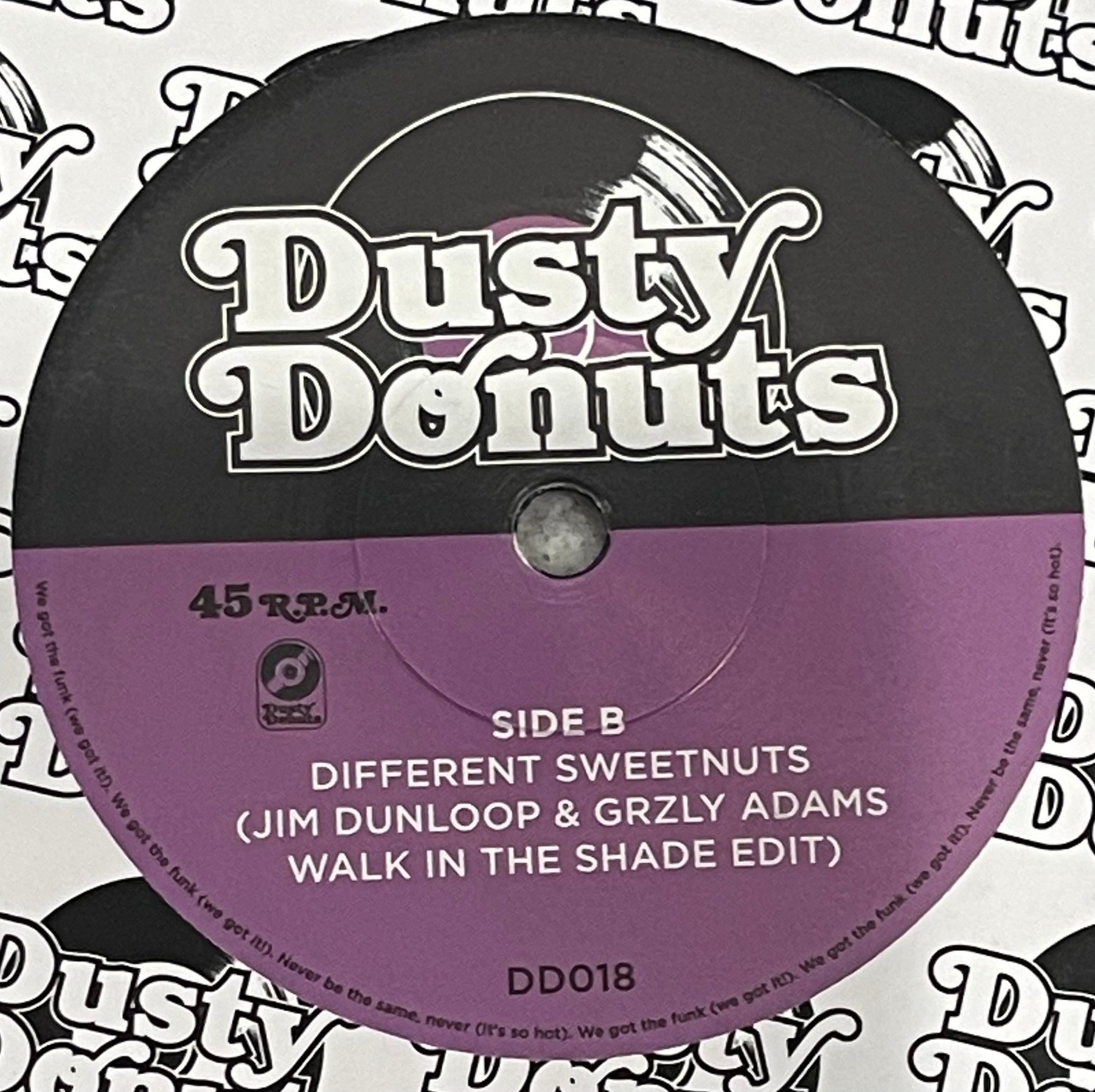 Dusty Donuts 18 - Espirito Do Rio b/w Different Sweetnut